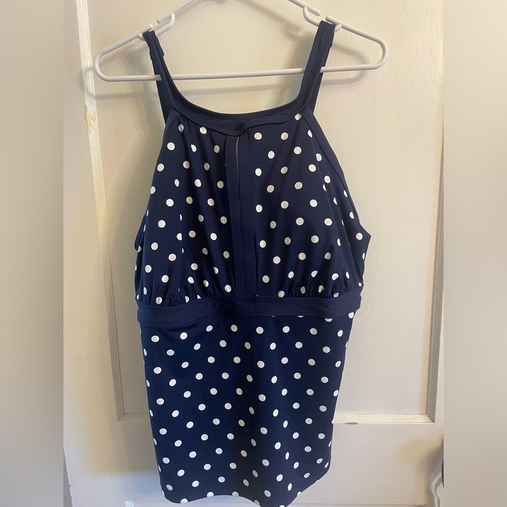 LAND’S END Women’s DDS-Cup High Neck Modest Tankini Top Swimsuit 16DDD